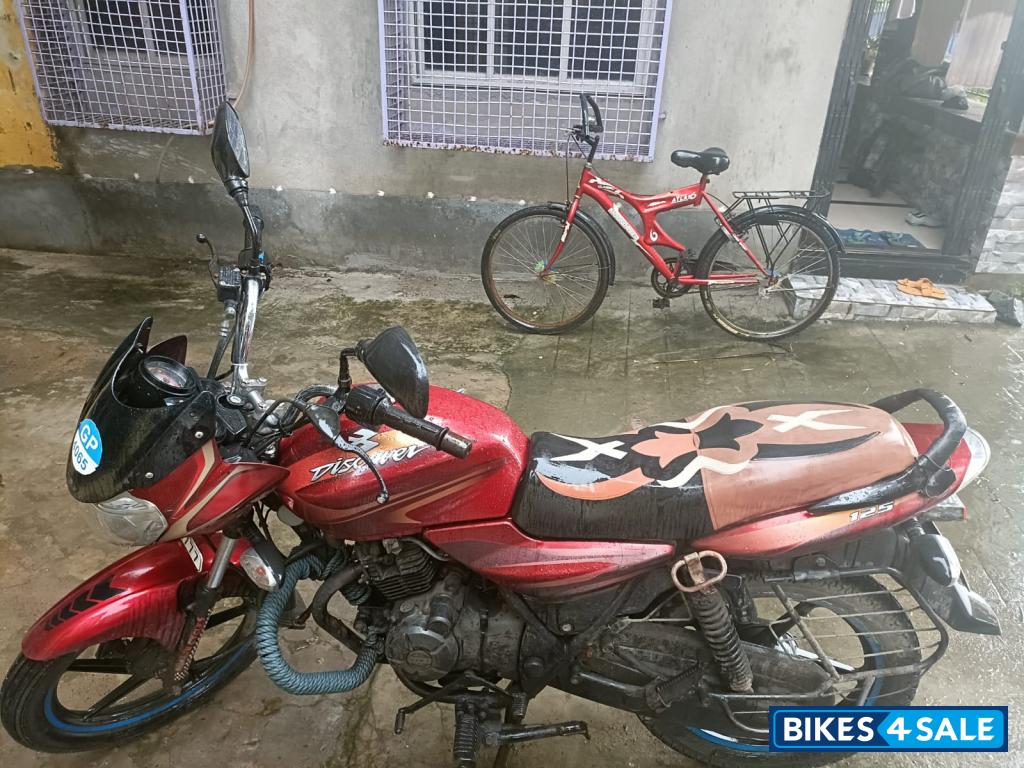 Bajaj Discover 125