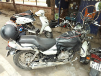 Bajaj Avenger Cruise 220