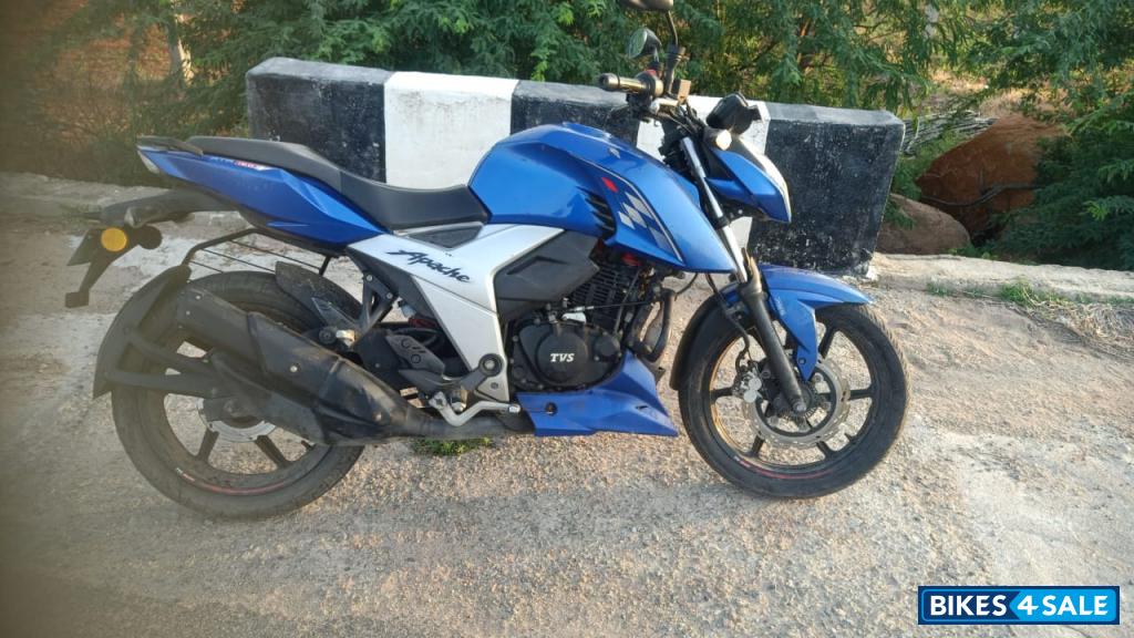 Blue TVS Apache RTR 160 4V BS6