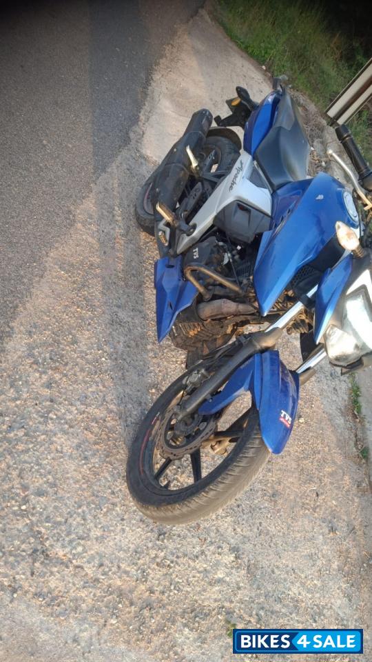 Blue TVS Apache RTR 160 4V BS6