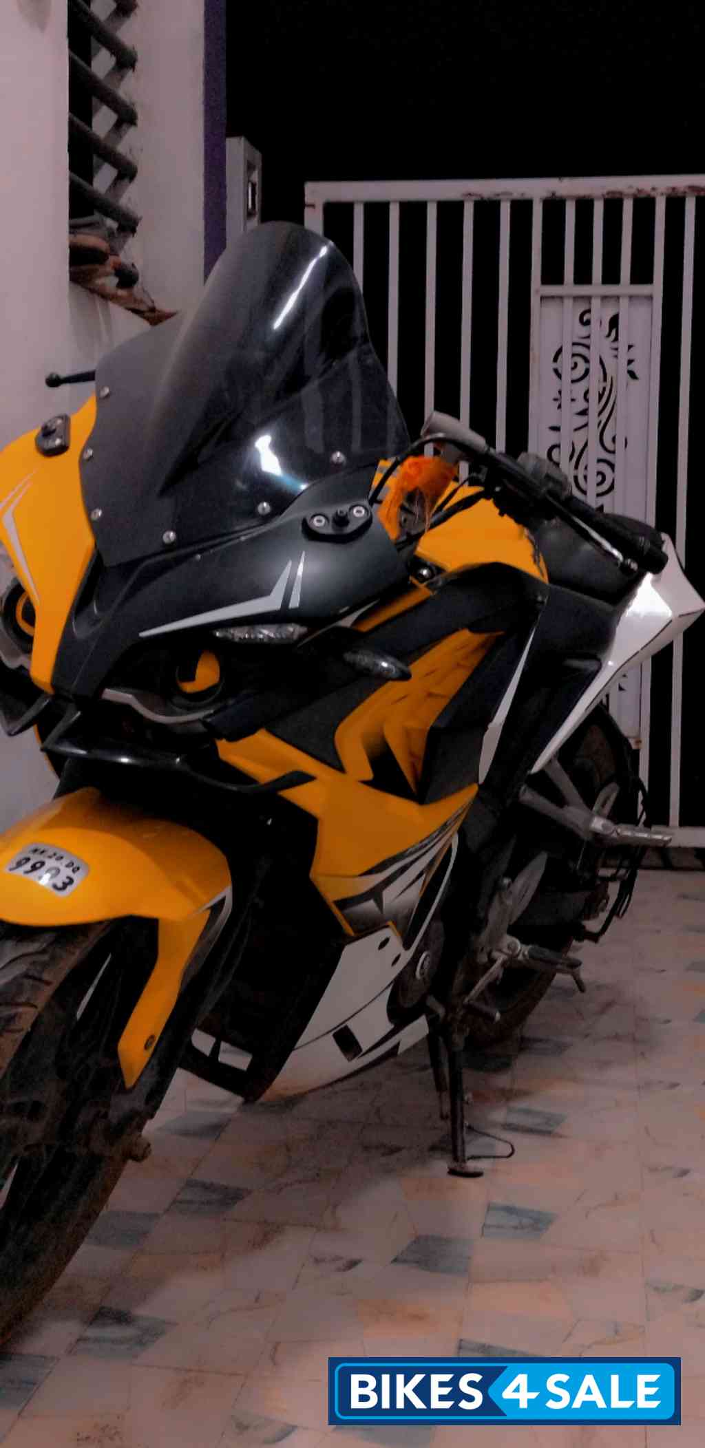 Bajaj Pulsar RS 200