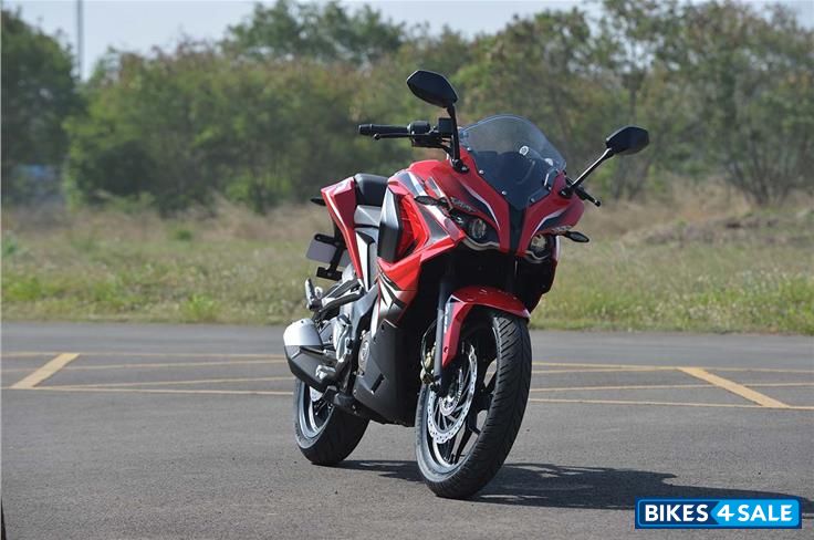 Bajaj Pulsar RS 200 Bajaj Pulsar RS 200