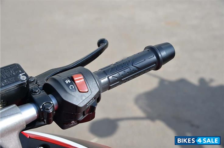 Bajaj Pulsar RS 200 Bajaj Pulsar RS 200