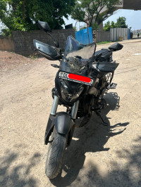 Black Bajaj Dominar 400 ABS BS6
