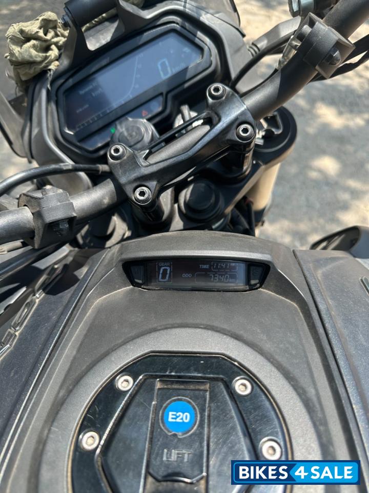 Black Bajaj Dominar 400 ABS BS6