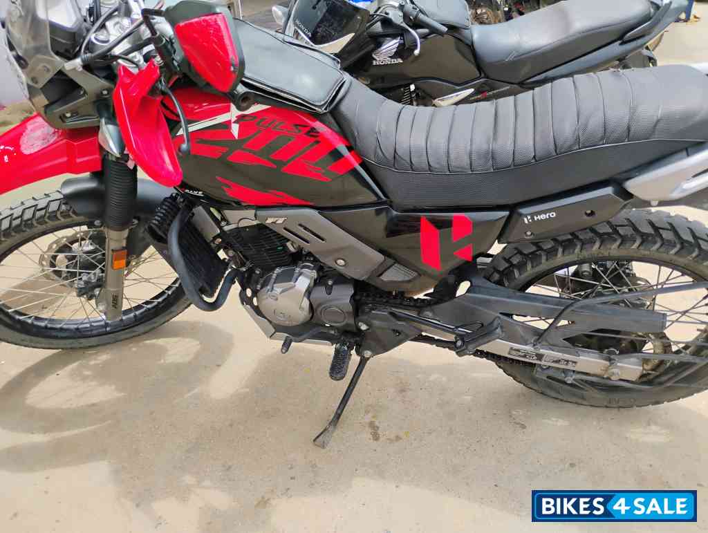 Red And Black Hero Xpulse 200 4V