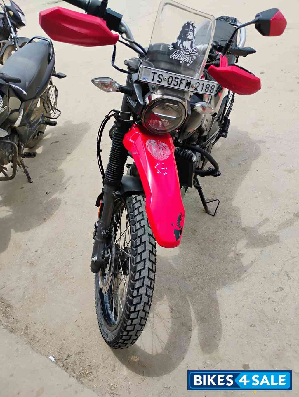 Red And Black Hero Xpulse 200 4V