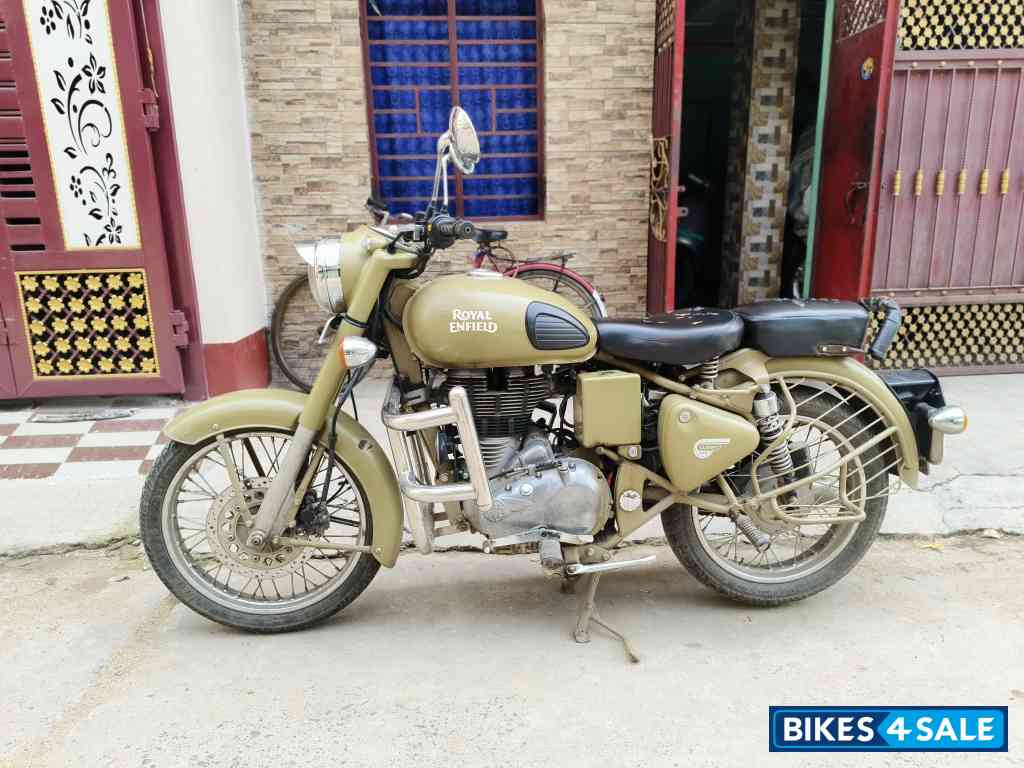 Royal Enfield Classic Desert Storm