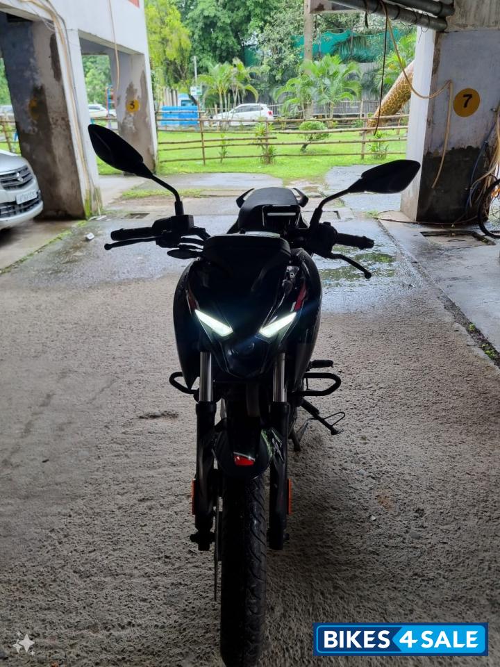 Midnight Black Bajaj Pulsar N250 Dual Channel ABS
