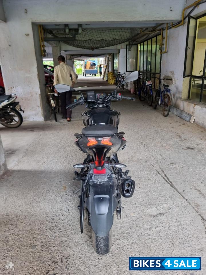 Midnight Black Bajaj Pulsar N250 Dual Channel ABS
