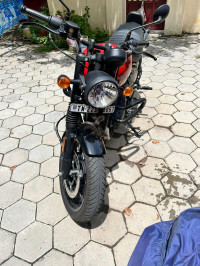 Red Royal Enfield Hunter 350 Metro