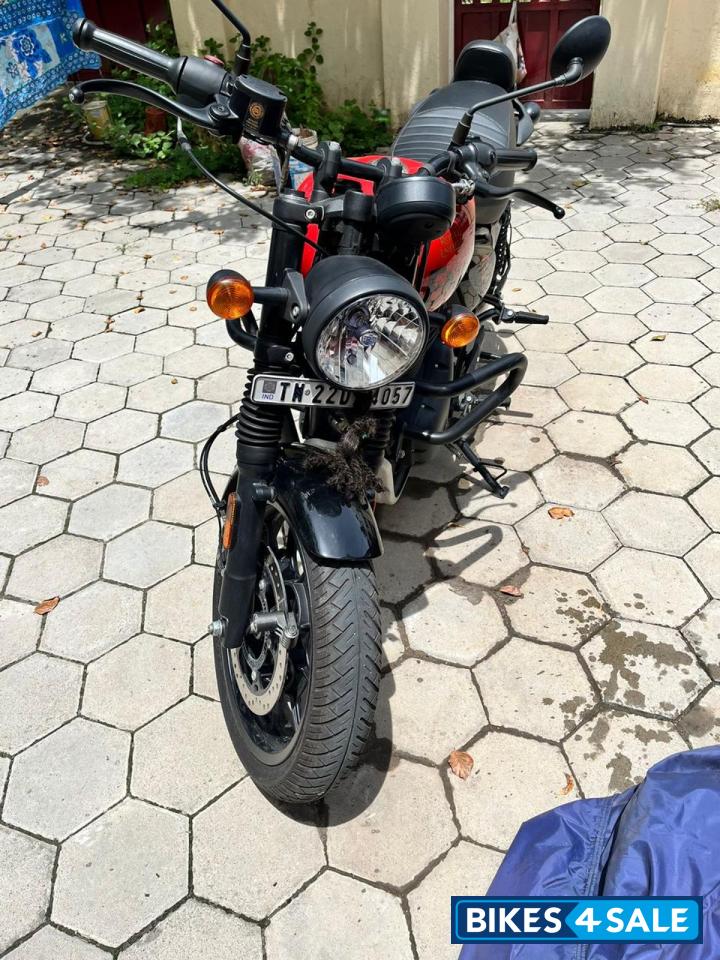 Red Royal Enfield Hunter 350 Metro Red Royal Enfield Hunter 350 Metro