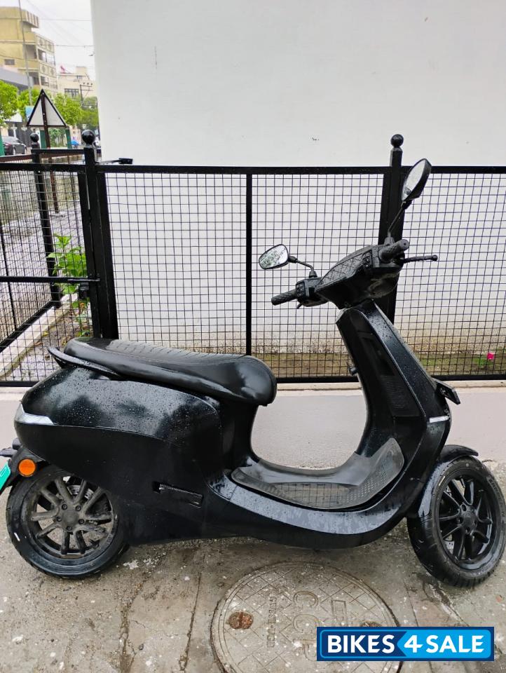 Black Mate Ola S1 Pro Freedom Edition