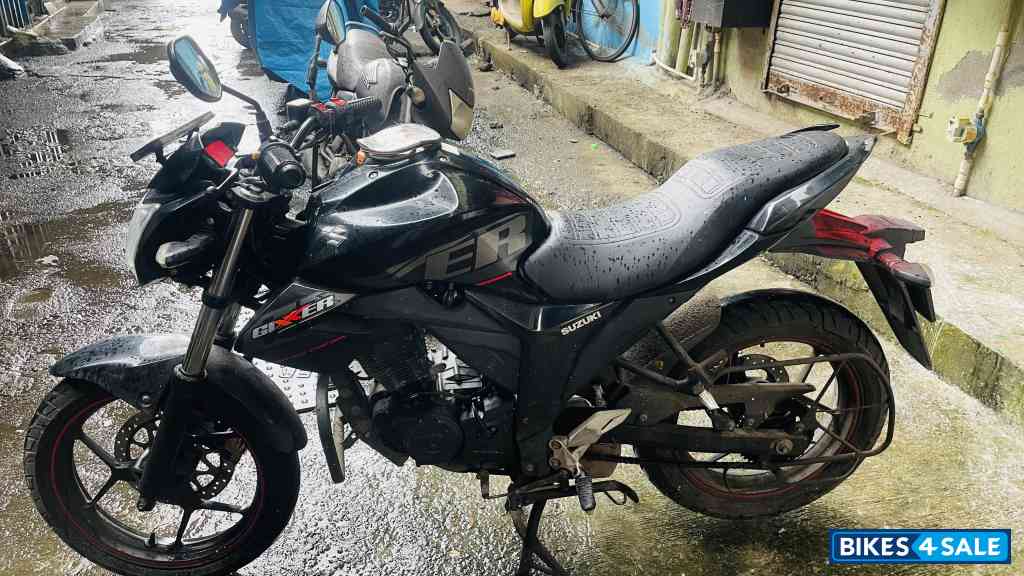 Suzuki Gixxer ABS