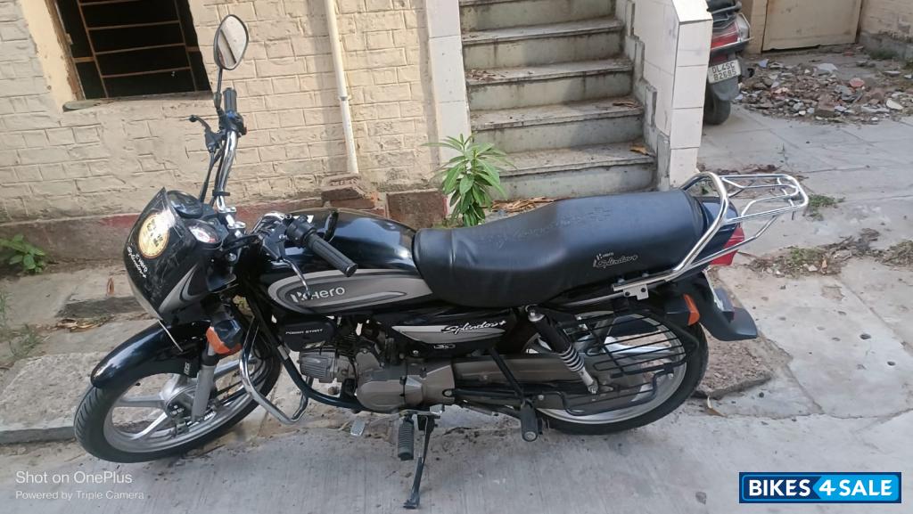 Black And Grey Hero Splendor Plus IBS i3s