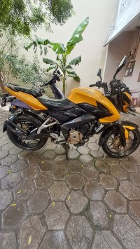 Bajaj Pulsar 200 NS