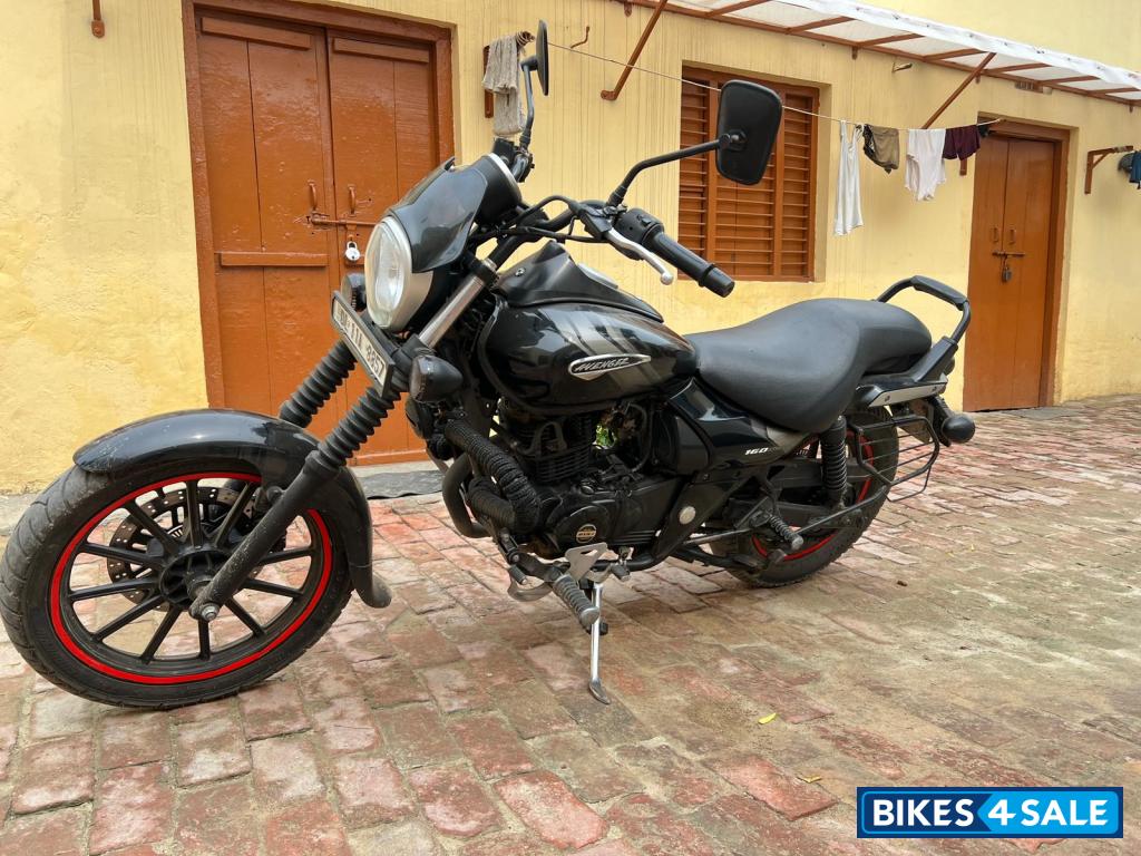 Bajaj Avenger Street 160 BS6