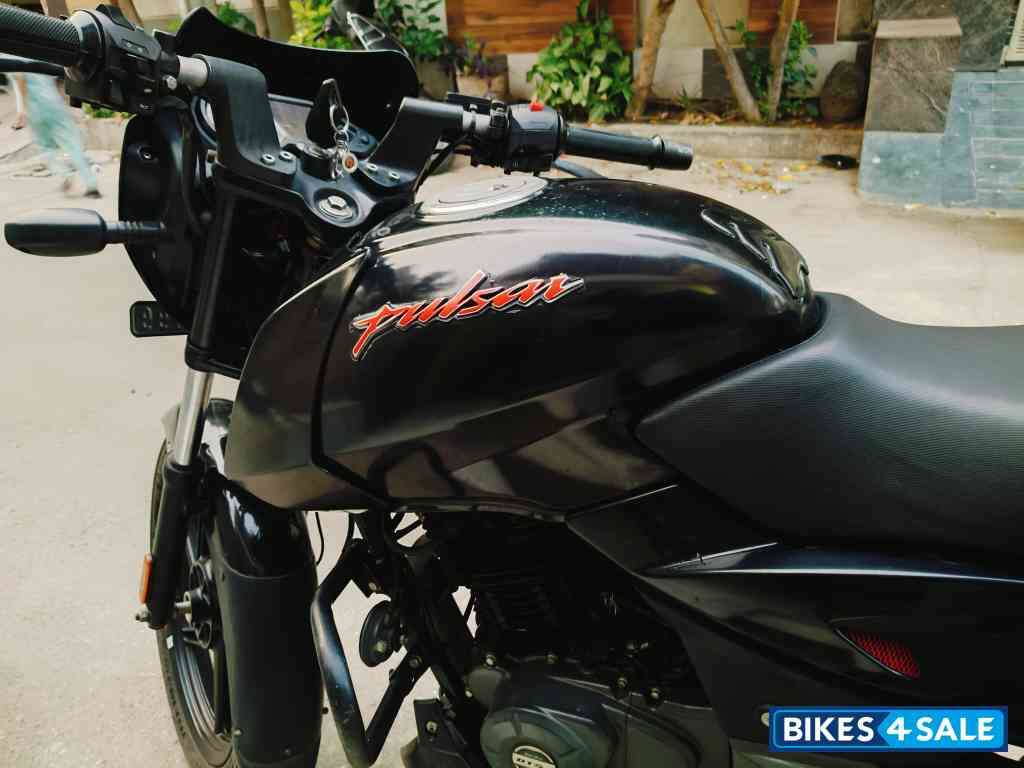 Black Bajaj Pulsar 150