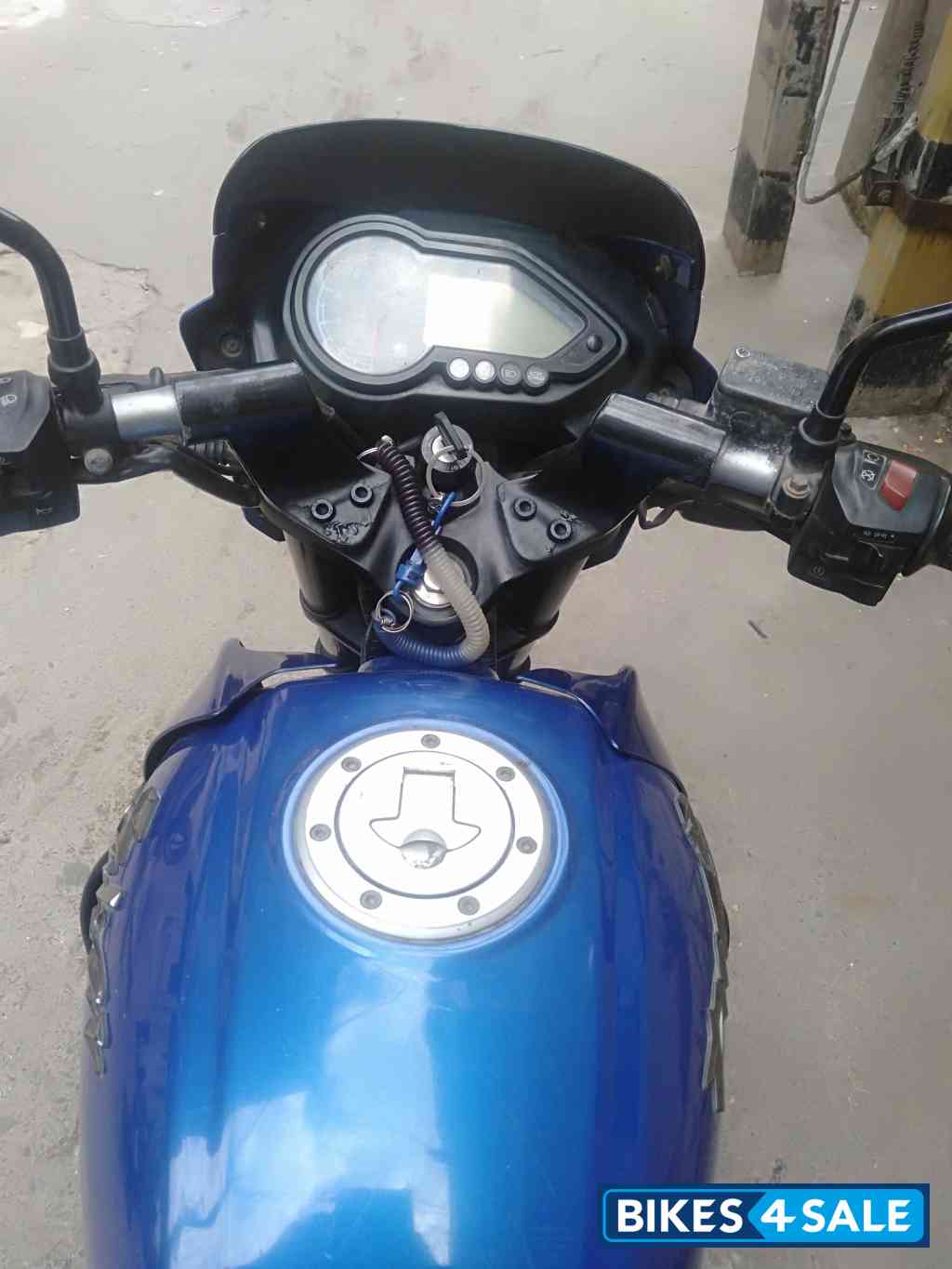Plasma Blue Bajaj Pulsar 150 DTSi
