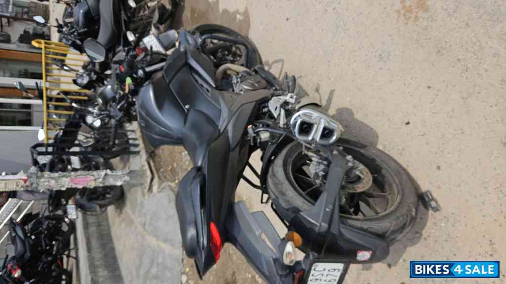 Matte Black Suzuki Gixxer 250 BS6