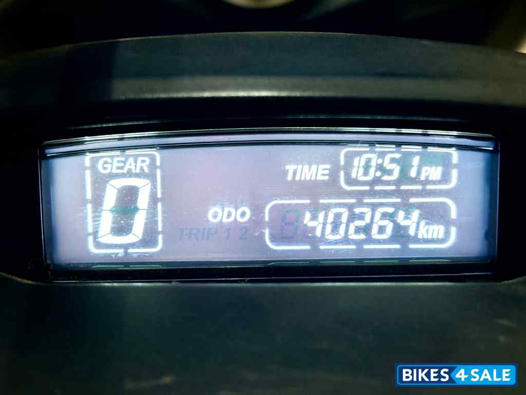 Black Bajaj Dominar 400 ABS BS6