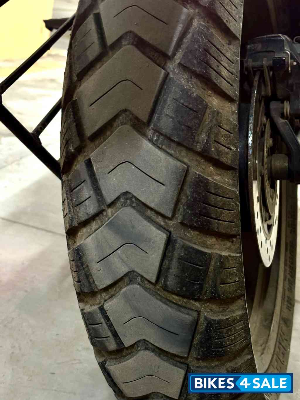 Black Bajaj Dominar 400 ABS BS6