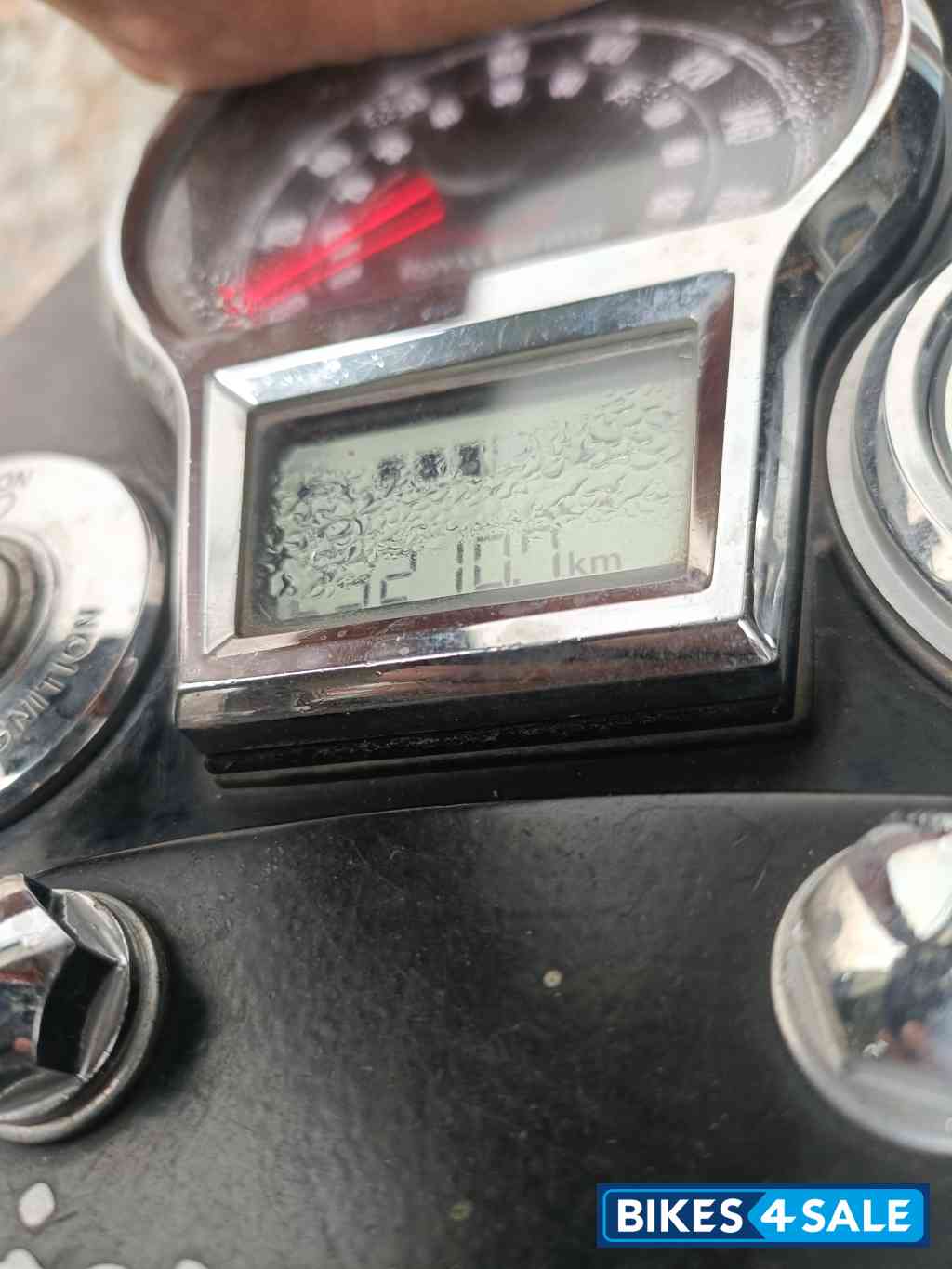 Gunmetal Grey Royal Enfield Classic Gunmetal Grey