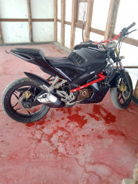 Bajaj Pulsar RS 200