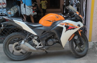 Orange Honda CBR 150R