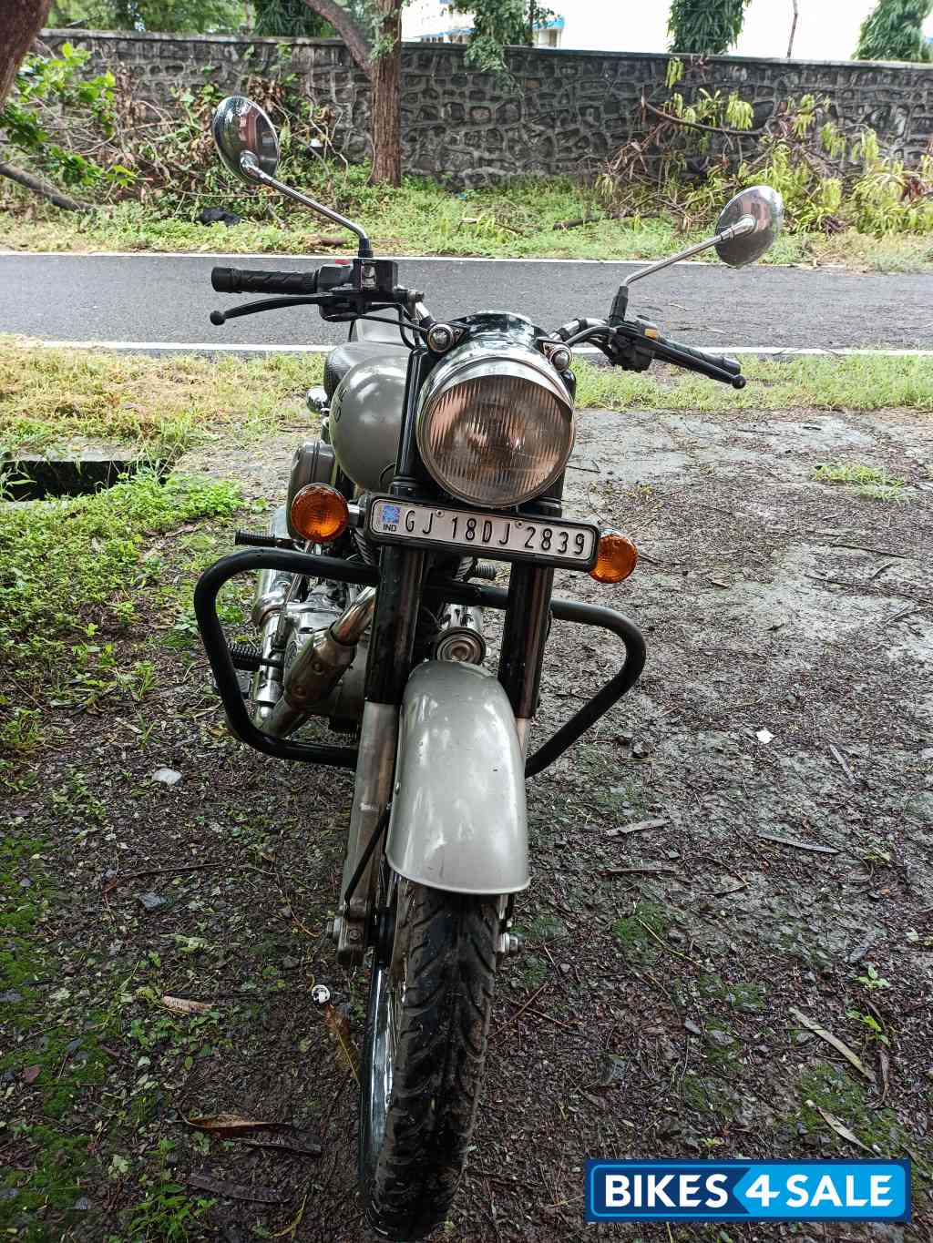 Gun Metal Grey Royal Enfield Classic 350 BS VI