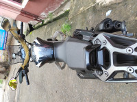 Sparkling Black Bajaj Dominar 250