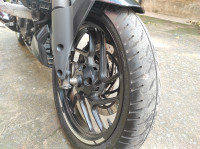 Sparkling Black Bajaj Dominar 250