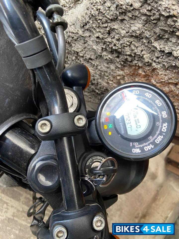 Royal Enfield Hunter 350 Metro