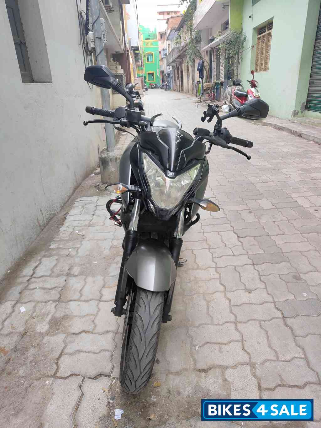 Bajaj Pulsar NS200