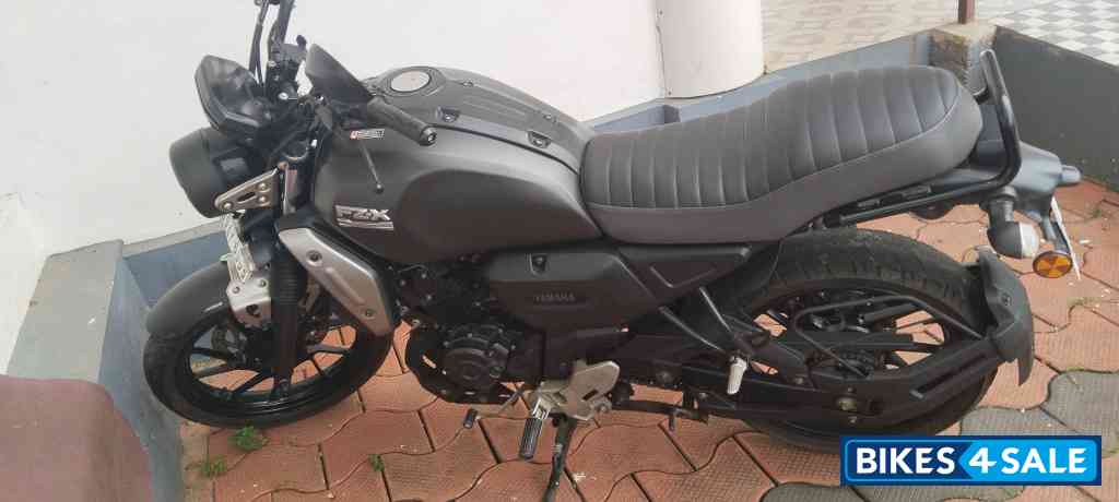 Matte Black Yamaha FZ-X