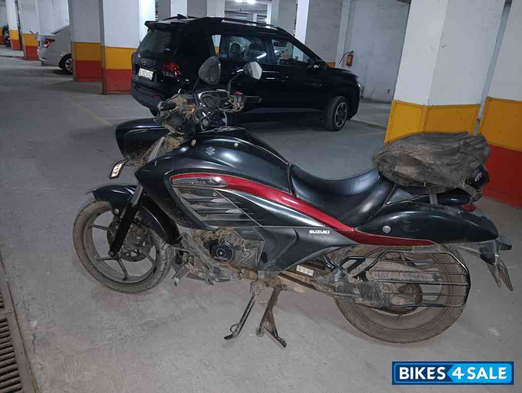 Suzuki Intruder 150 FI