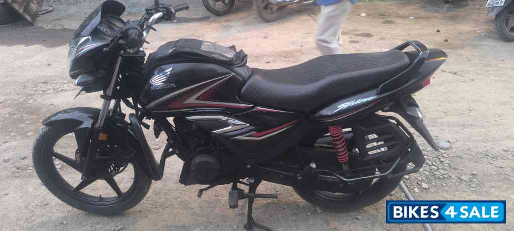 Honda Shine BS6