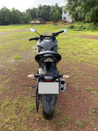 Black Suzuki Gixxer SF