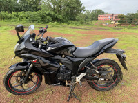 Black Suzuki Gixxer SF