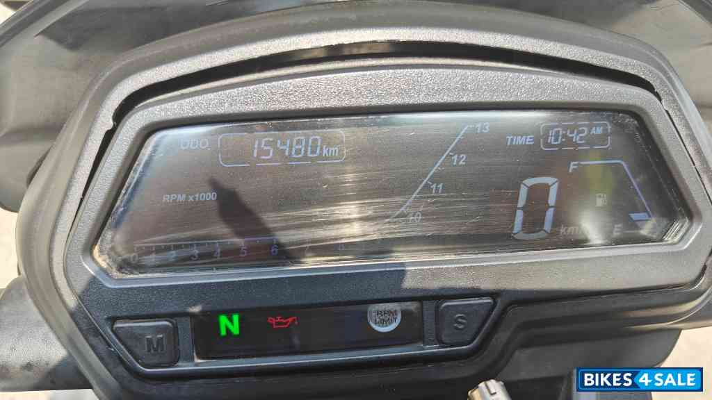 Silver Black Bajaj Dominar 250 2022 Silver Black Bajaj Dominar 250 2022