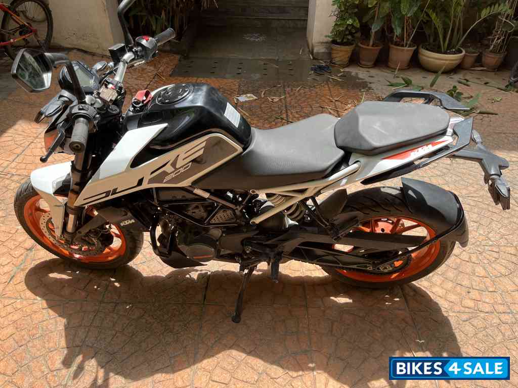 KTM Duke 200 ABS