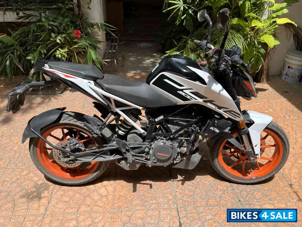 KTM Duke 200 ABS