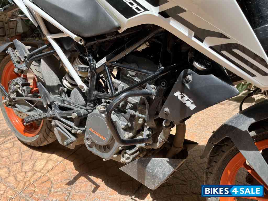 KTM Duke 200 ABS