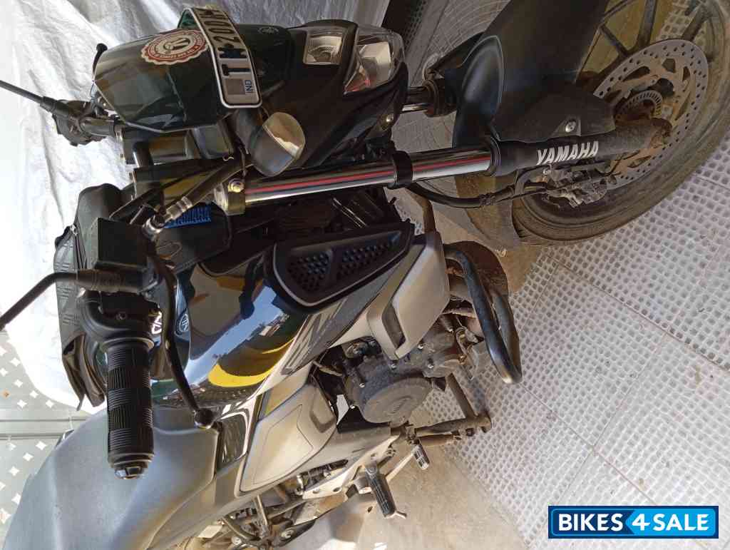 Black Yamaha FZ FI V3 BS6