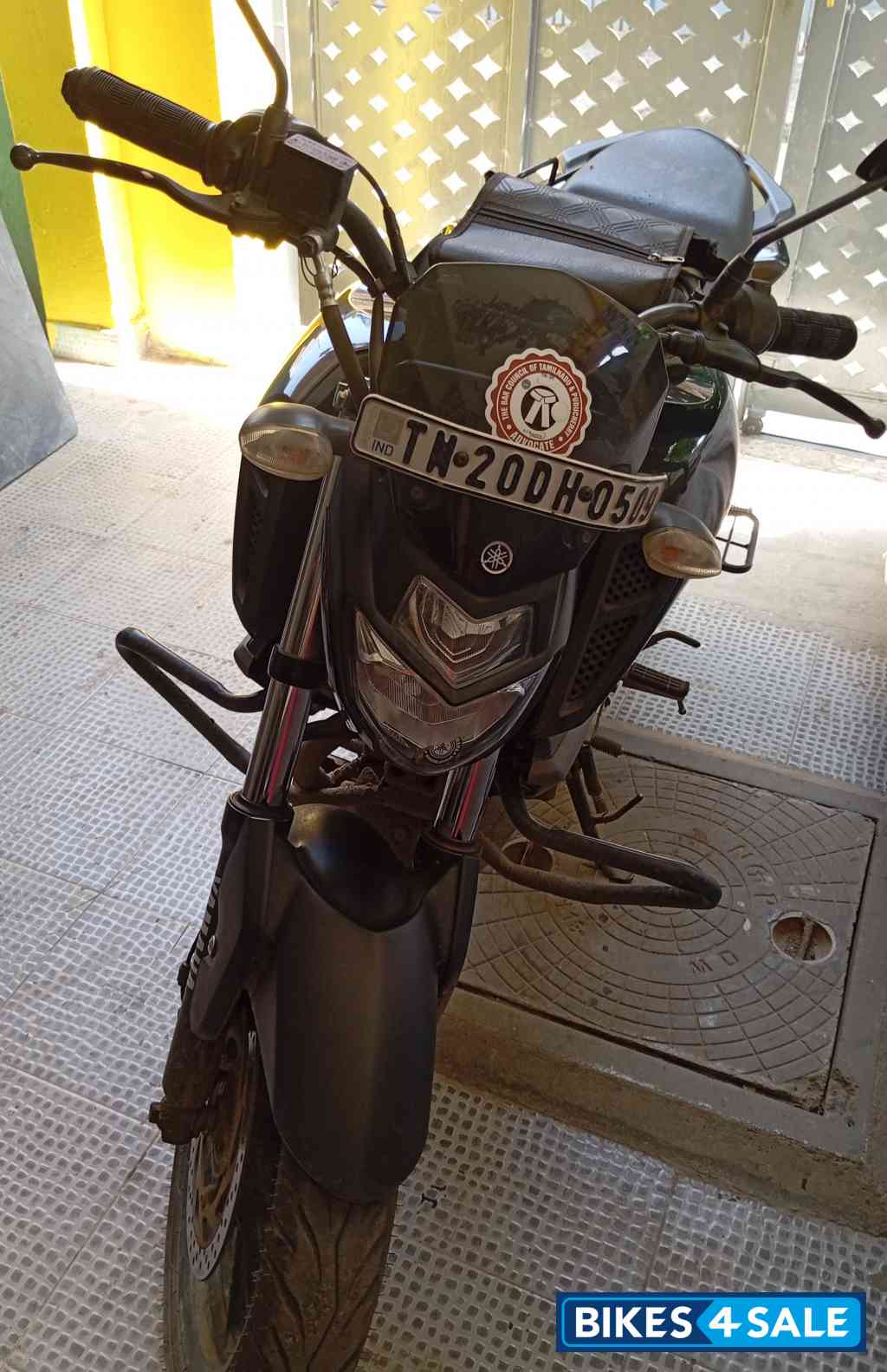 Black Yamaha FZ FI V3 BS6