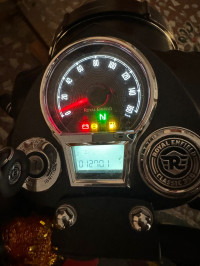 Royal Enfield Classic Stealth Black