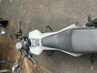 Matte Creamic White Husqvarna Vitpilen 250 2022