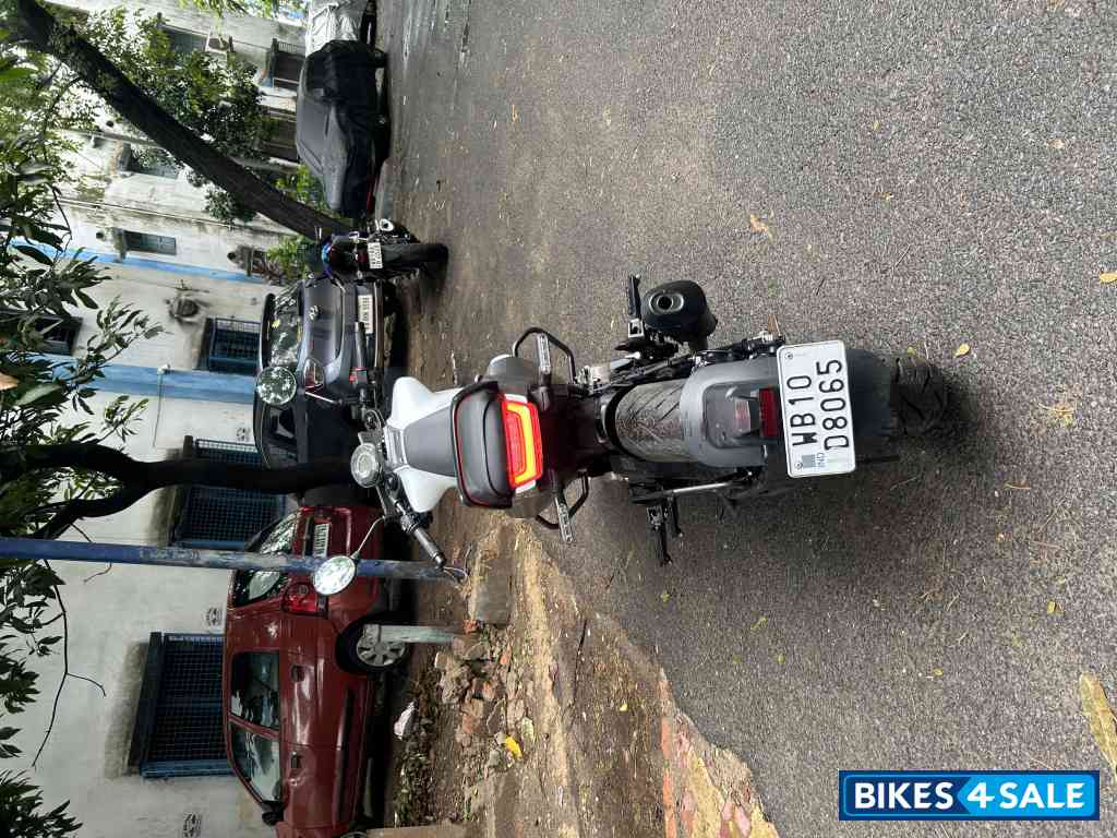 Matte Creamic White Husqvarna Vitpilen 250 2022