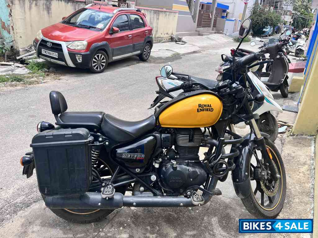 Yellow Royal Enfield Meteor 350 Fireball
