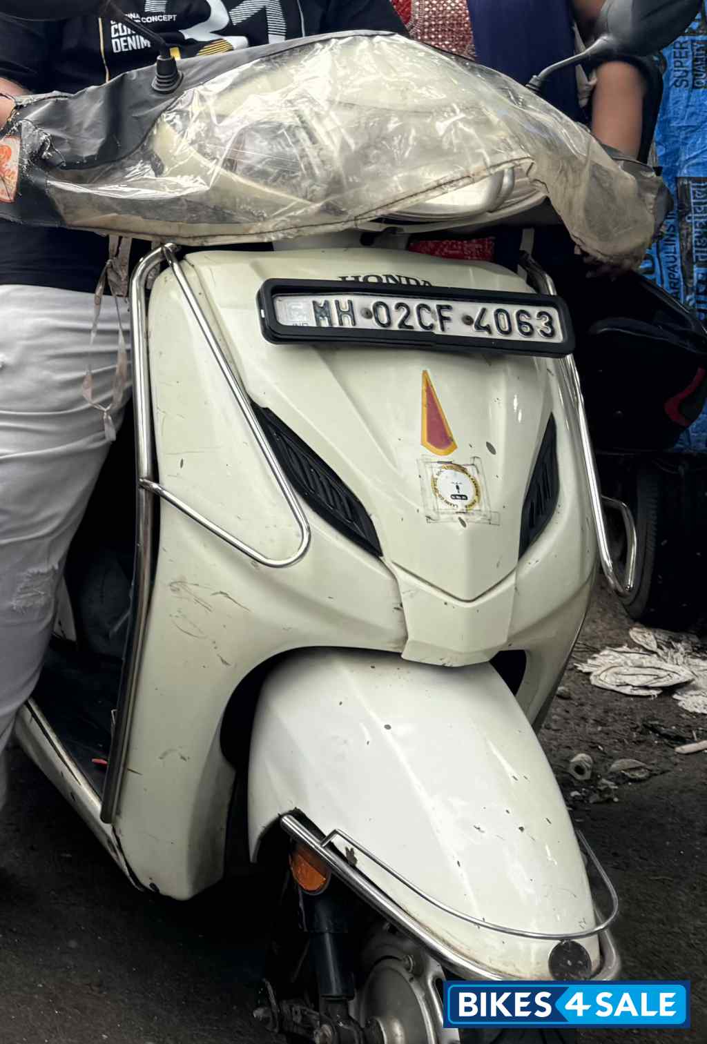 White Honda Activa